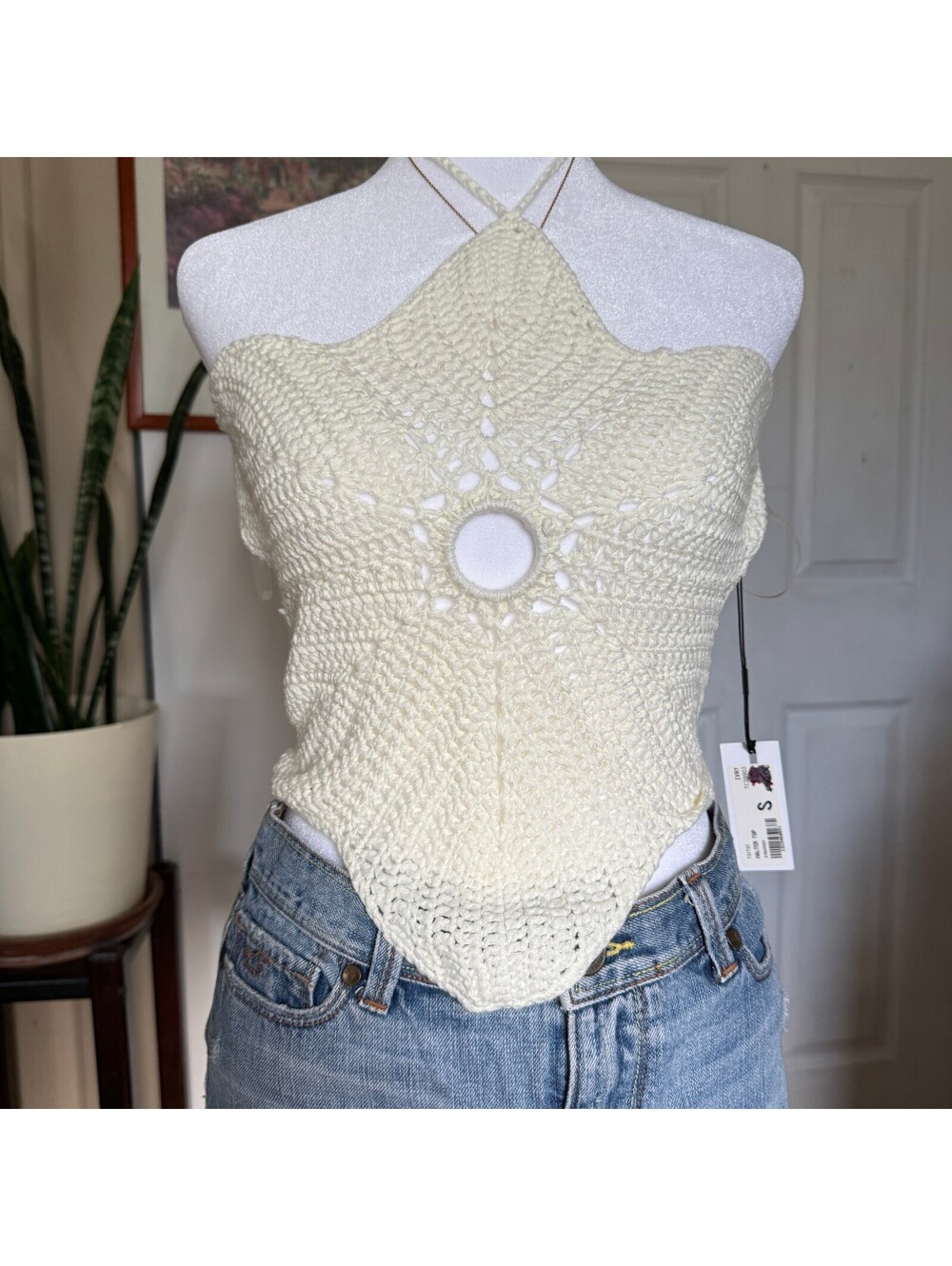 Tictoc Handmade Crochet Halter Top in Cream - Size Small